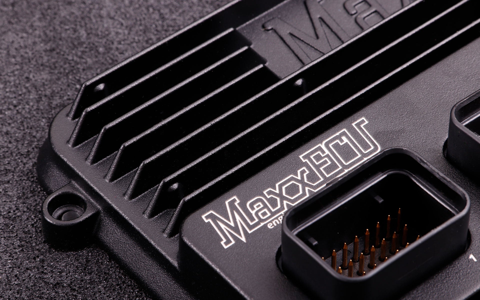 MaxxECU GEN2 RACE with connector kit – 8speed AU